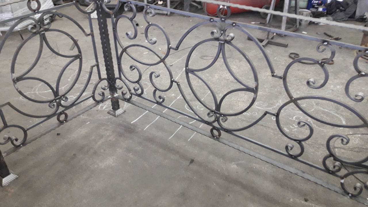 Garde-corps en fer forgè "Chantilly" - fer forge