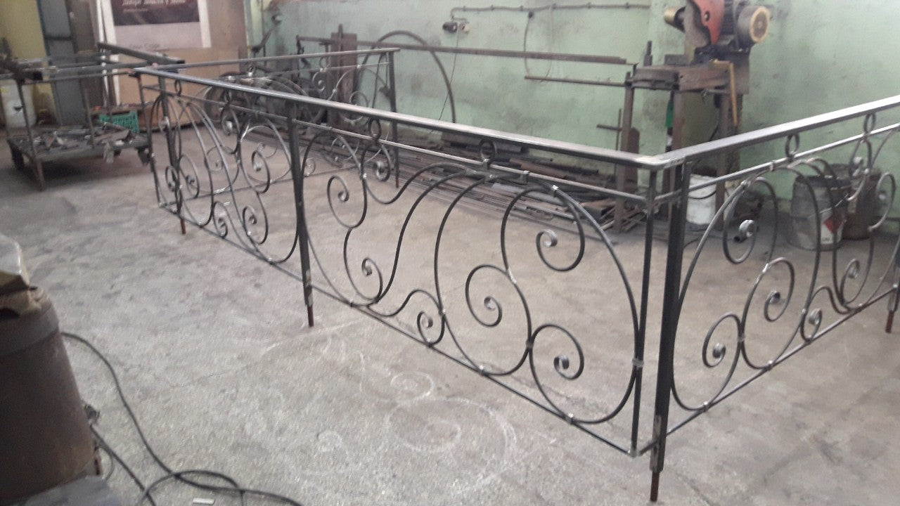 Garde-corps en fer forgè ``Paris`` - 