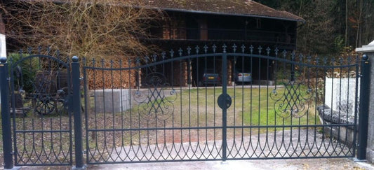 Portail fer forgè "Bordeaux" -